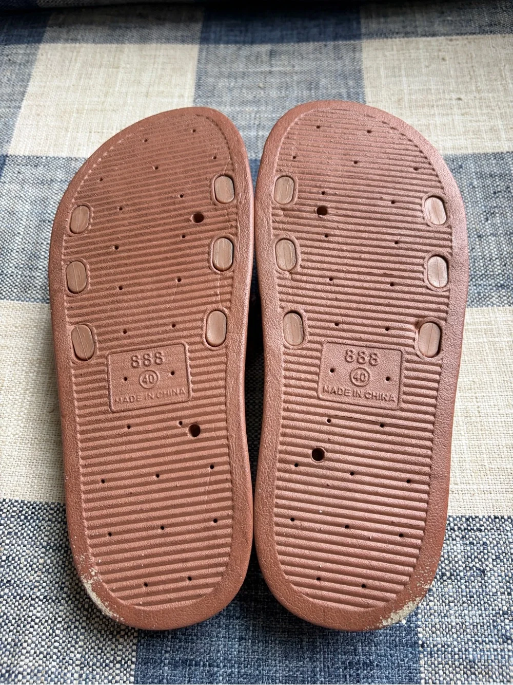 Women's H Slide Sandals in Brown size 7.5/8